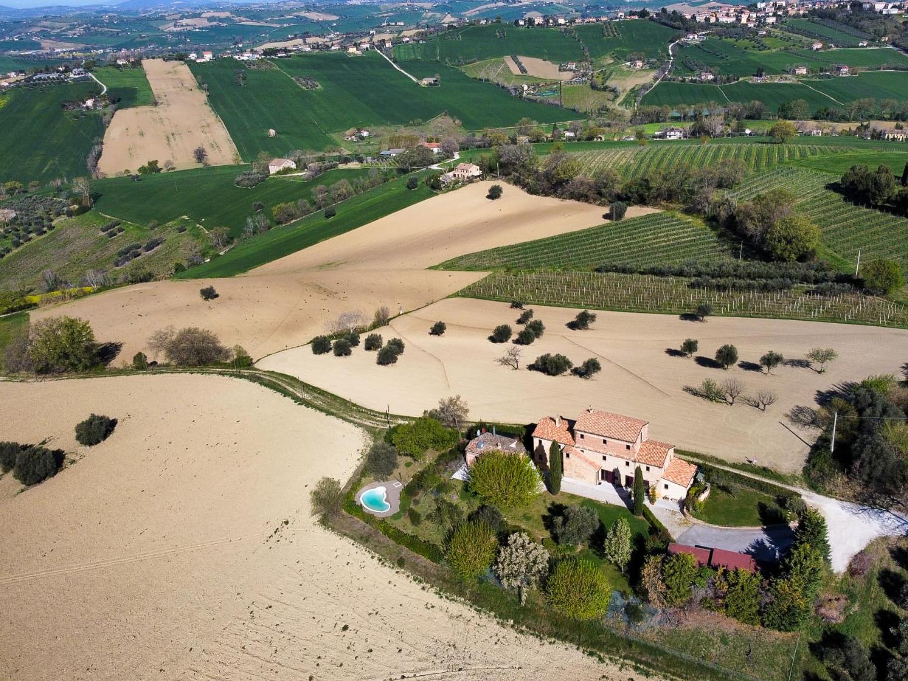 Casali Marchigiani - Ville Vacanza Private Con Piscina Ostra Eksteriør bilde