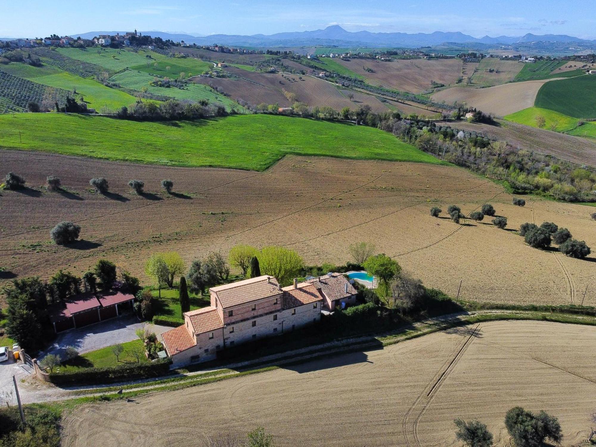 Casali Marchigiani - Ville Vacanza Private Con Piscina Ostra Eksteriør bilde