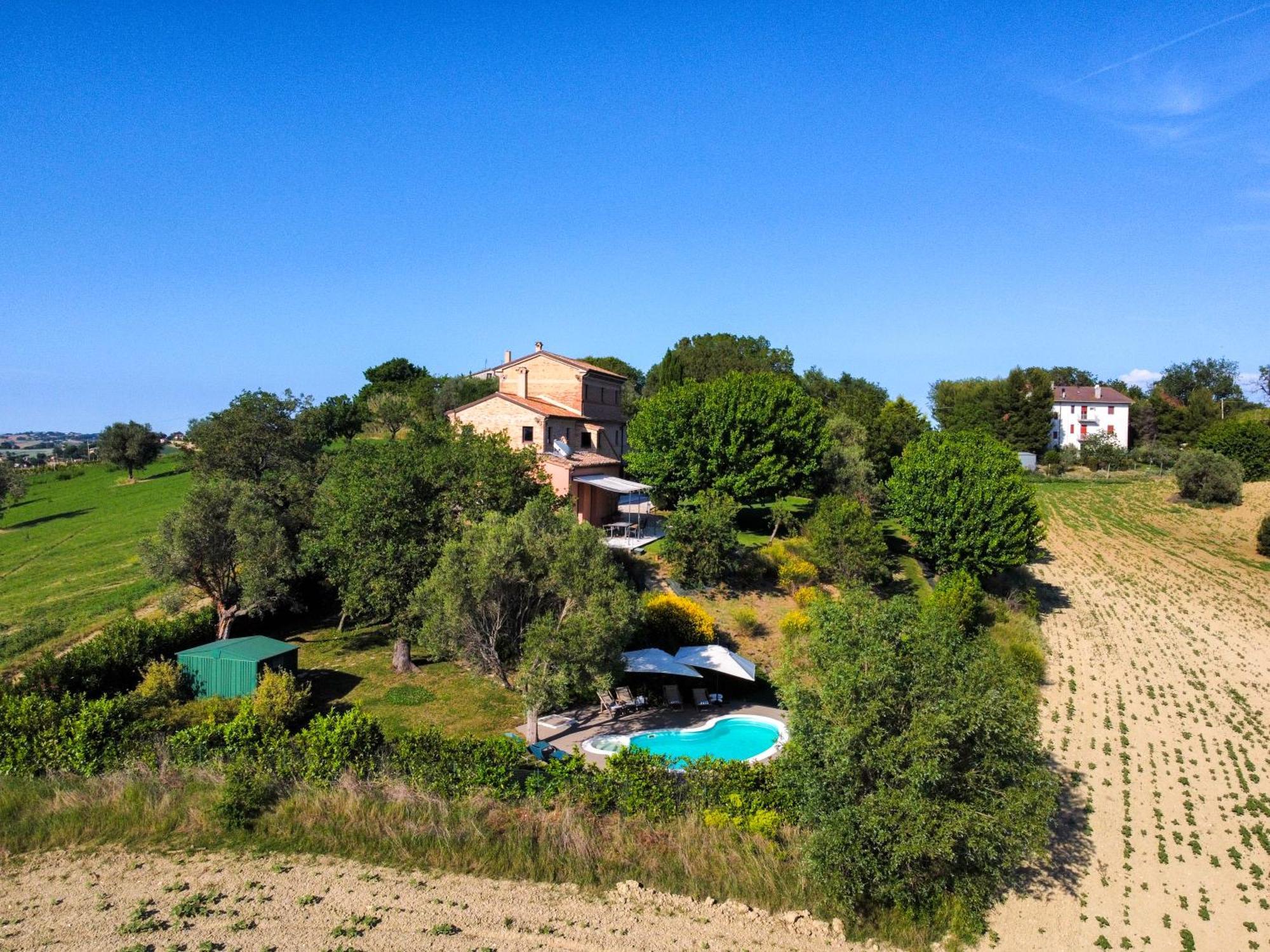 Casali Marchigiani - Ville Vacanza Private Con Piscina Ostra Eksteriør bilde